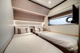 2026 Azimut S7 23
