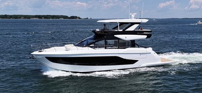 Cruisers Yachts 57 FLY 0 2026 Cruisers Yachts 57 FLY 1