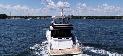 Cruisers Yachts 57 FLY 2 2026 Cruisers Yachts 57 FLY 3