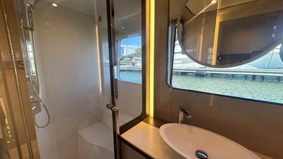 Cruisers Yachts 57 FLY 60 2026 Cruisers Yachts 57 FLY 61