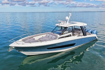Boston Whaler 420 OUTRAGE 5 2023 Boston Whaler 420 OUTRAGE 6