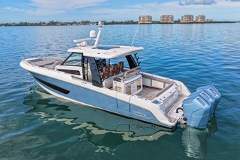 Boston Whaler 420 OUTRAGE 15 2023 Boston Whaler 420 OUTRAGE 16