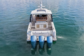 Boston Whaler 420 OUTRAGE 27 2023 Boston Whaler 420 OUTRAGE 28