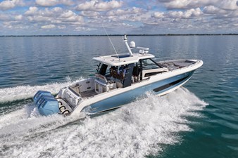 Boston Whaler 420 OUTRAGE 32 2023 Boston Whaler 420 OUTRAGE 33