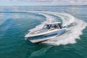 Boston Whaler 420 OUTRAGE 39 2023 Boston Whaler 420 OUTRAGE 40