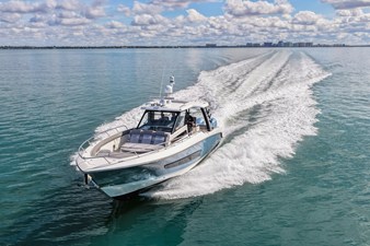 Boston Whaler 420 OUTRAGE 46 2023 Boston Whaler 420 OUTRAGE 47