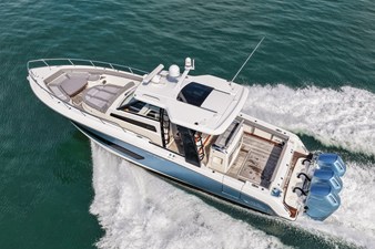 Boston Whaler 420 OUTRAGE 50 2023 Boston Whaler 420 OUTRAGE 51