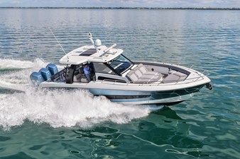 Boston Whaler 420 OUTRAGE 51 2023 Boston Whaler 420 OUTRAGE 52