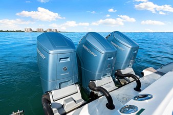 Boston Whaler 420 OUTRAGE 57 2023 Boston Whaler 420 OUTRAGE 58