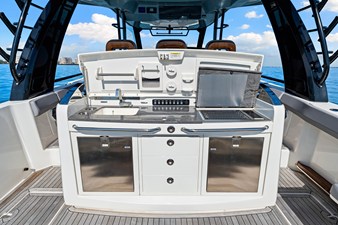 Boston Whaler 420 OUTRAGE 63 2023 Boston Whaler 420 OUTRAGE 64