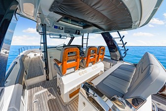Boston Whaler 420 OUTRAGE 64 2023 Boston Whaler 420 OUTRAGE 65