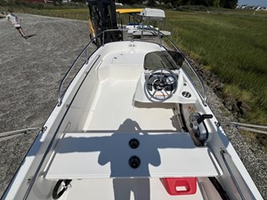 Boston Whaler 130 Super Sport 3 2027 Boston Whaler 130 Super Sport 4