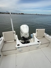 2025 Boston Whaler 210 MONTAUK 12