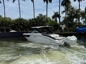 Sea Ray SLX 360 OUTBOARD 7 2026 Sea Ray SLX 360 OUTBOARD 8