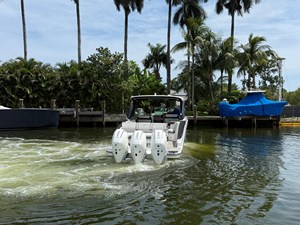 Sea Ray SLX 360 OUTBOARD 12 2026 Sea Ray SLX 360 OUTBOARD 13