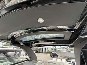 Sea Ray SLX 360 OUTBOARD 21 2026 Sea Ray SLX 360 OUTBOARD 22