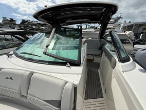 Sea Ray SLX 360 OUTBOARD 22 2026 Sea Ray SLX 360 OUTBOARD 23