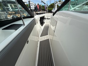 Sea Ray SLX 360 OUTBOARD 28 2026 Sea Ray SLX 360 OUTBOARD 29