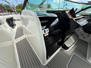 Sea Ray SLX 360 OUTBOARD 30 2026 Sea Ray SLX 360 OUTBOARD 31