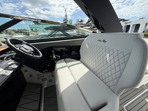 Sea Ray SLX 360 OUTBOARD 42 2026 Sea Ray SLX 360 OUTBOARD 43