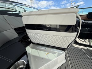 Sea Ray SLX 360 OUTBOARD 45 2026 Sea Ray SLX 360 OUTBOARD 46