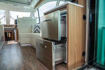 Cruisers Yachts 50 Cantius 49 2025 Cruisers Yachts 50 Cantius 50