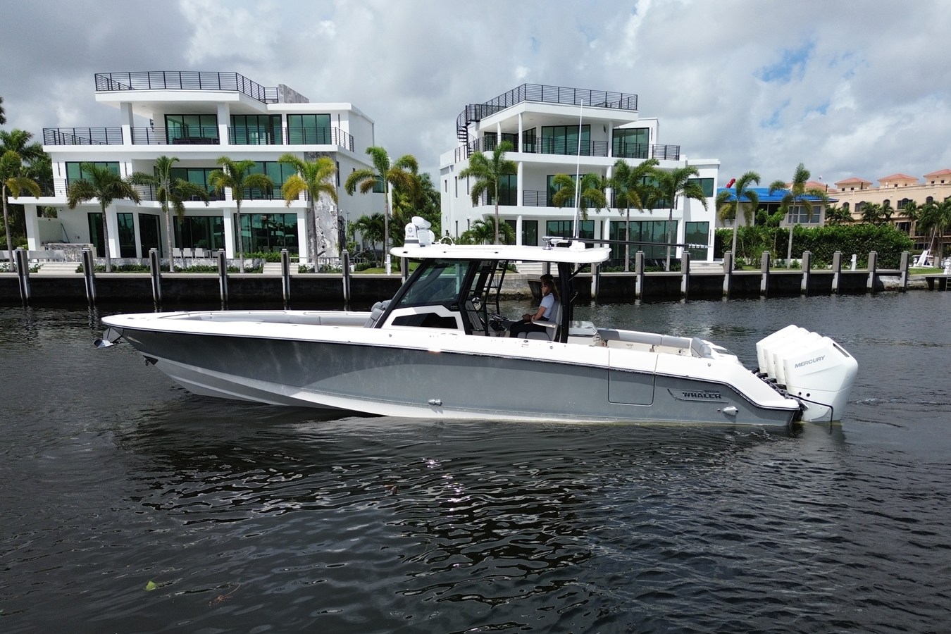 2027 Boston Whaler 380 Outrage 5