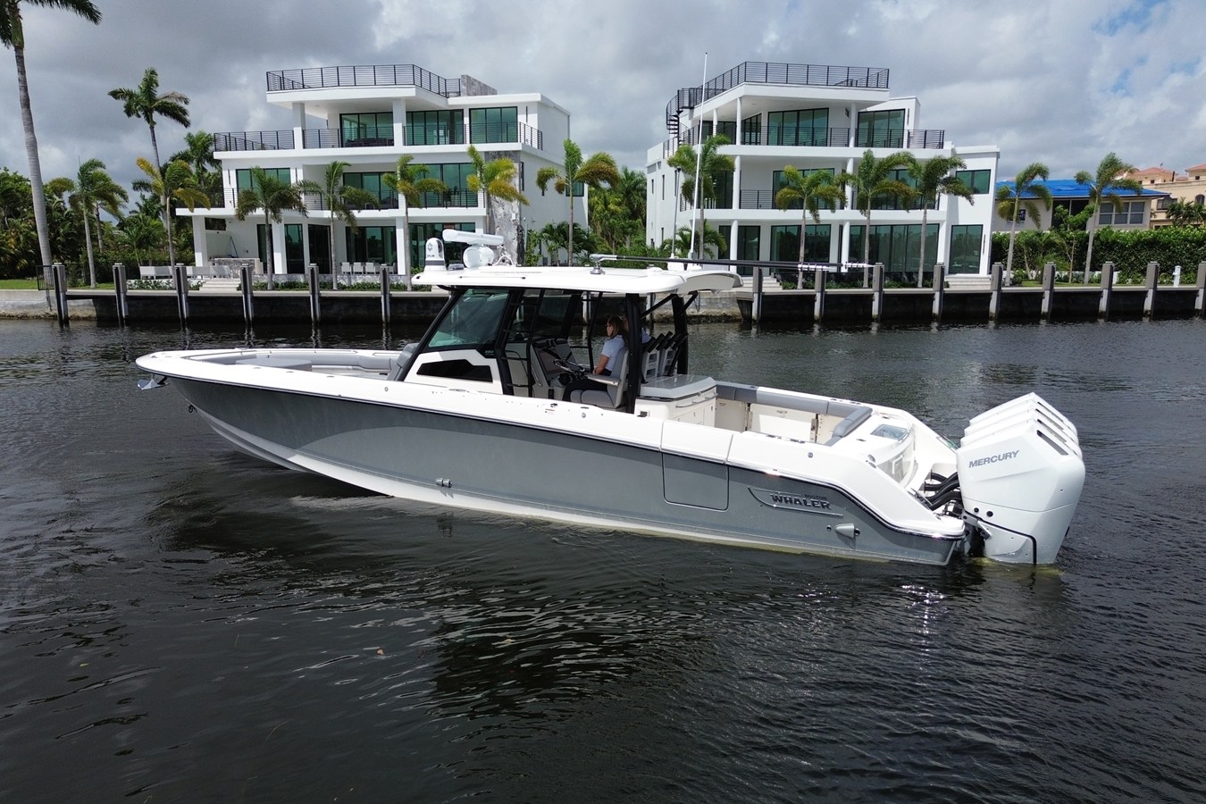 2027 Boston Whaler 380 Outrage 6