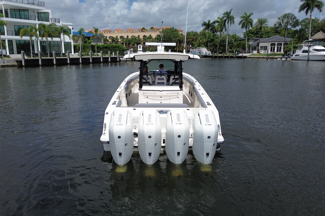 2027 Boston Whaler 380 Outrage 8