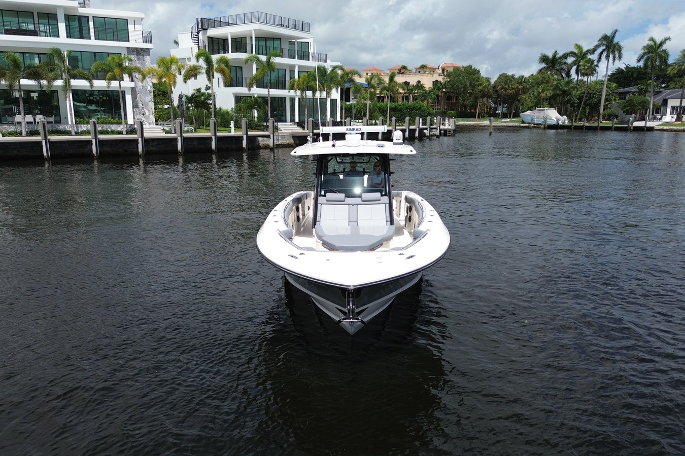 2027 Boston Whaler 380 Outrage 13