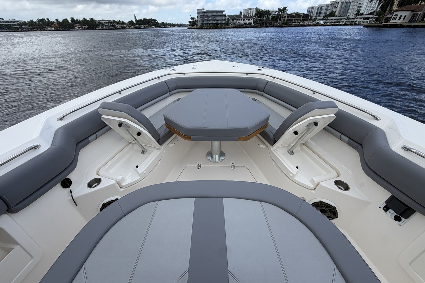2027 Boston Whaler 380 Outrage 35