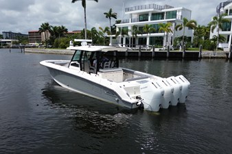 2027 Boston Whaler 380 Outrage 7