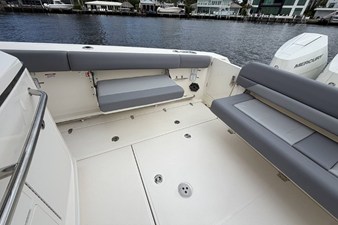 2027 Boston Whaler 380 Outrage 21