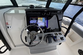2027 Boston Whaler 380 Outrage 31