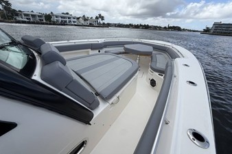 2027 Boston Whaler 380 Outrage 34