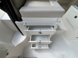 2027 Boston Whaler 285 Conquest 10