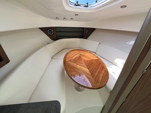 2027 Boston Whaler 285 Conquest 21