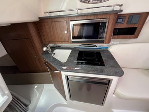 2027 Boston Whaler 285 Conquest 29