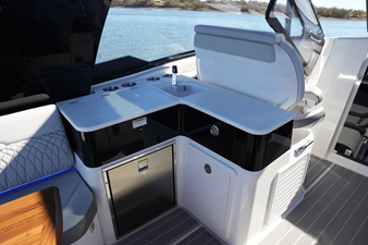 Sea Ray 370 SUNDANCER 17 2025 Sea Ray 370 SUNDANCER 18