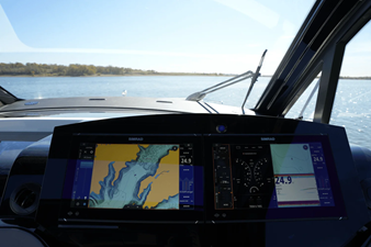 Sea Ray 370 SUNDANCER 22 2025 Sea Ray 370 SUNDANCER 23