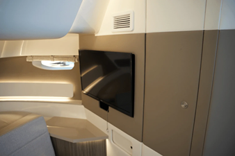 Sea Ray 370 SUNDANCER 40 2025 Sea Ray 370 SUNDANCER 41