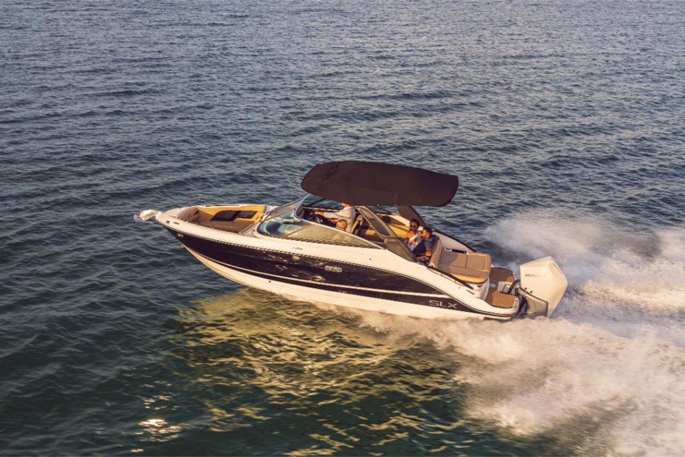 2027 Sea Ray SLX 260 Outboard 3