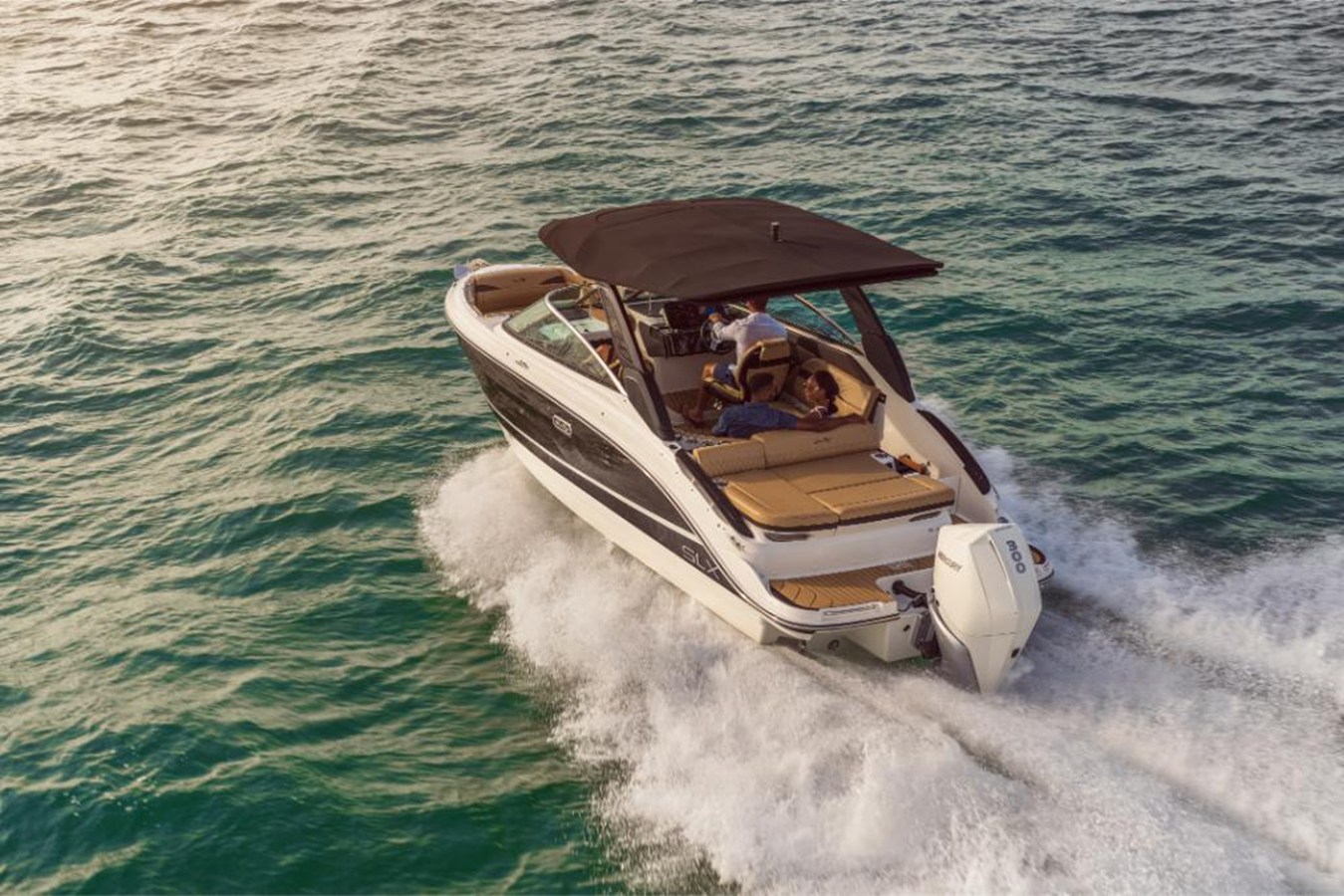 2027 Sea Ray SLX 260 Outboard 4