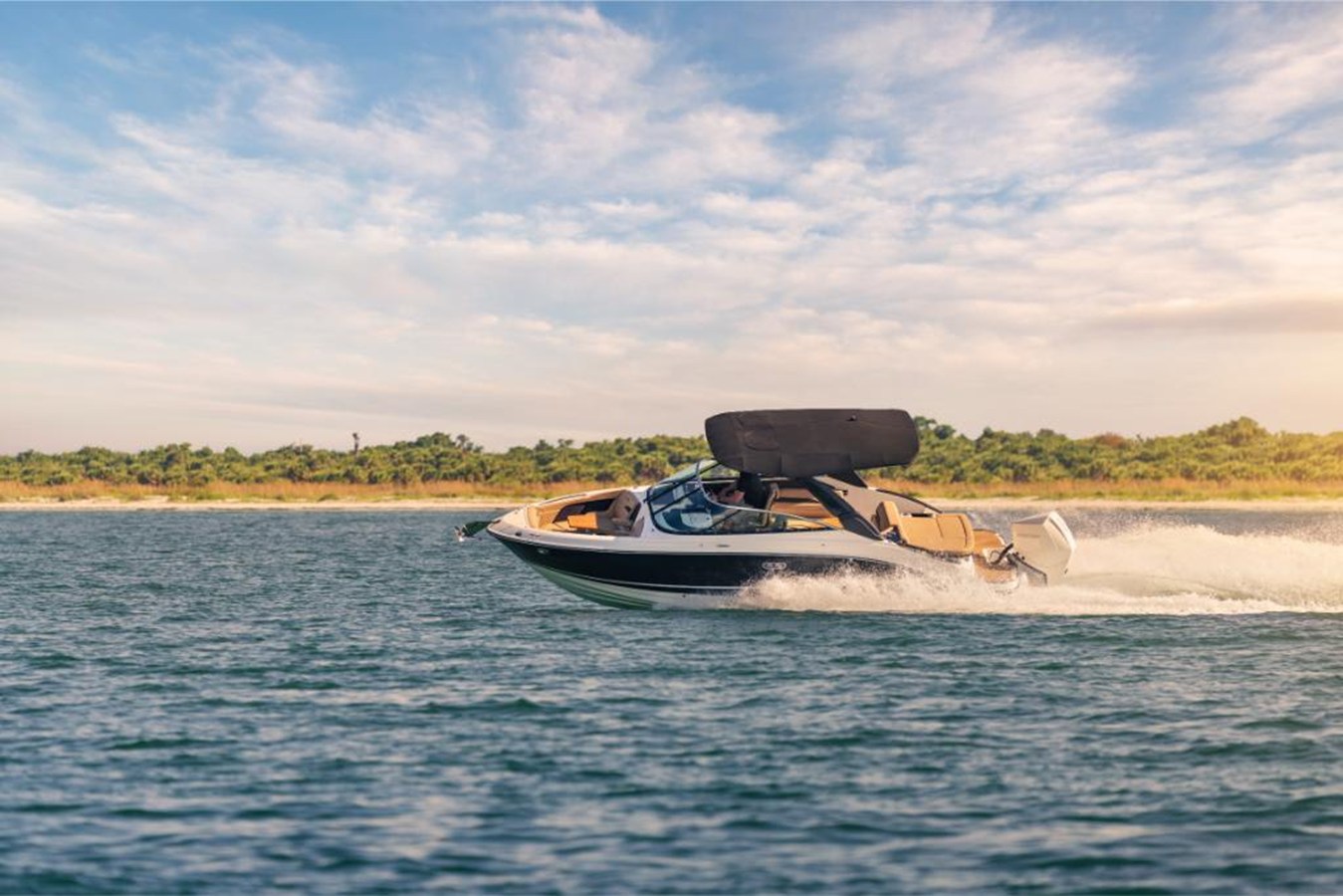 2027 Sea Ray SLX 260 Outboard 23