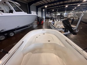 Boston Whaler 160 Super Sport 12 2027 Boston Whaler 160 Super Sport 13