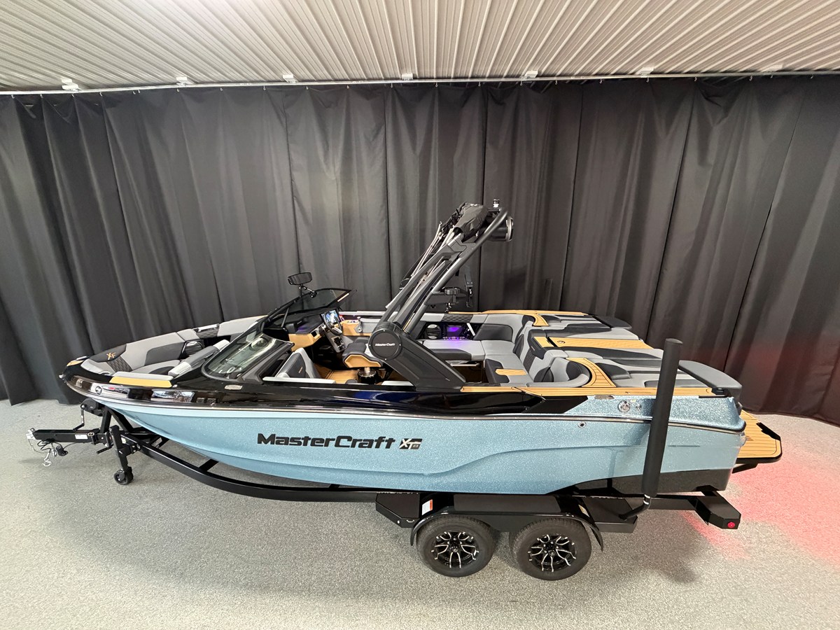 2027 Mastercraft XT23 2