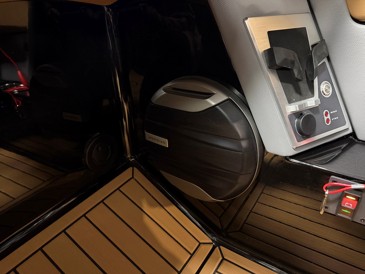 2027 Mastercraft XT23 60