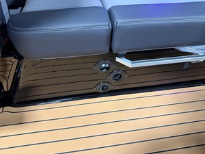 2027 Mastercraft XT23 29