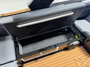 2027 Mastercraft XT23 45