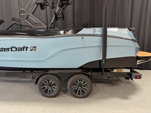2027 Mastercraft XT23 92